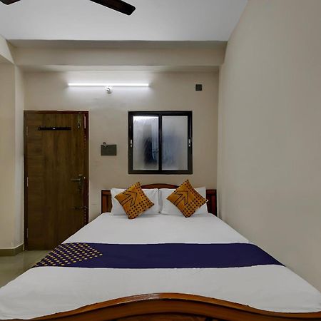Spot On 73621 Srinivasa Boarding And Lodging Jālahalli المظهر الخارجي الصورة