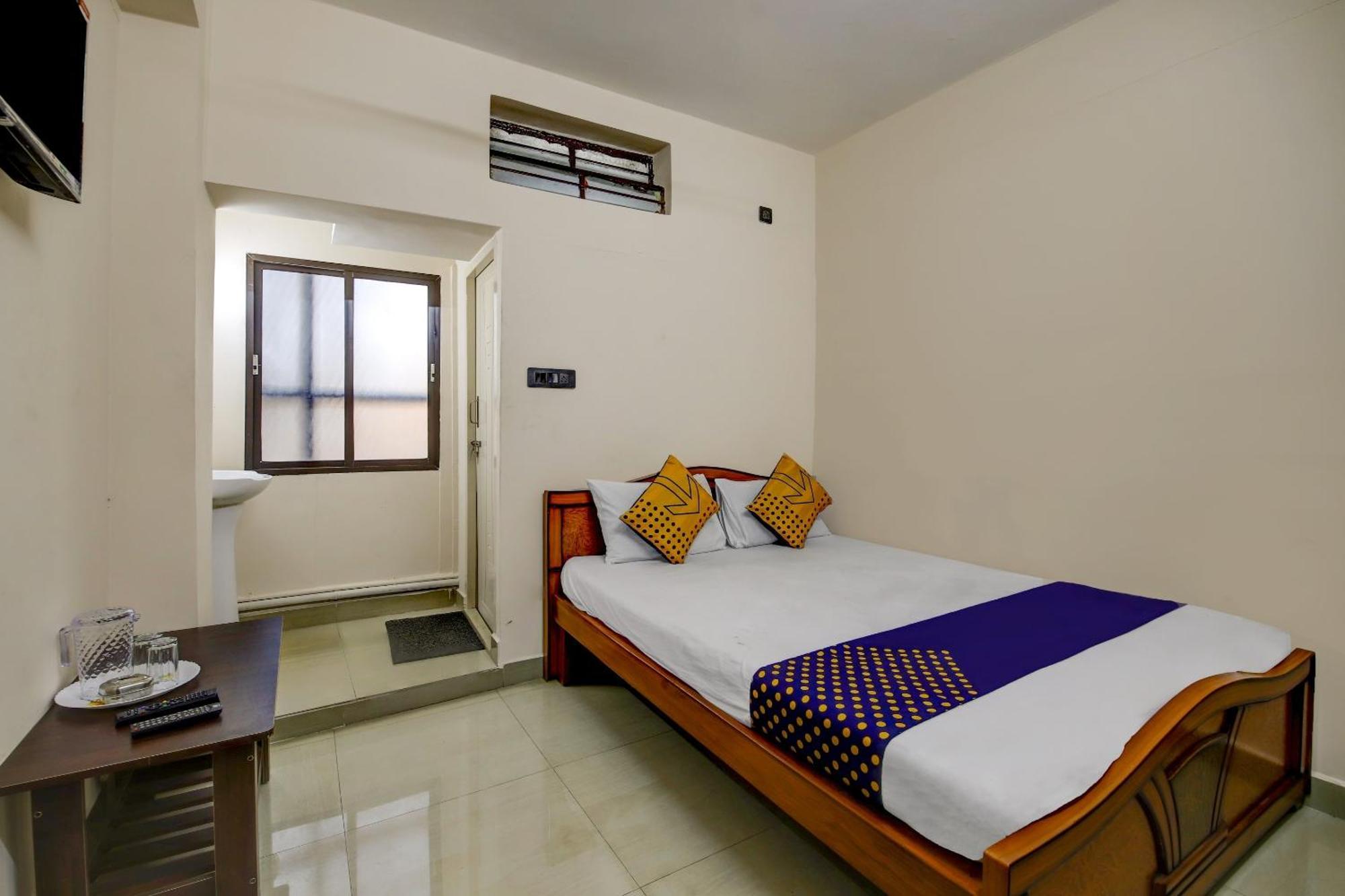 Spot On 73621 Srinivasa Boarding And Lodging Jālahalli المظهر الخارجي الصورة